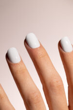 SMALTO SEMIPERMANENTE SIMPLY 02 - immagine 2